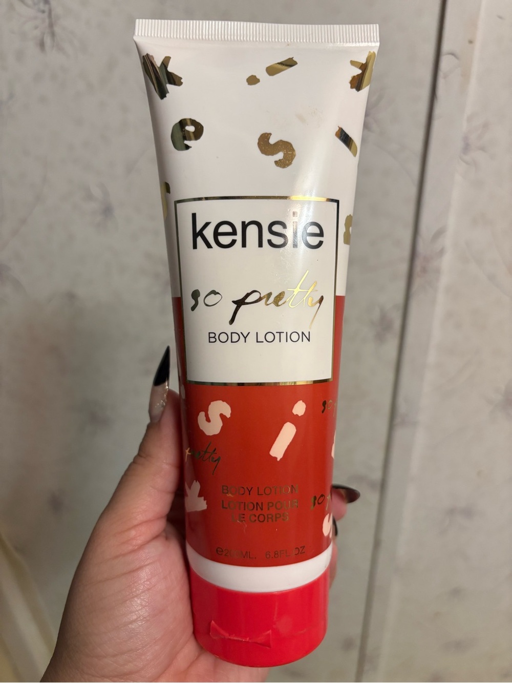 kensie So Pretty Body Lotion